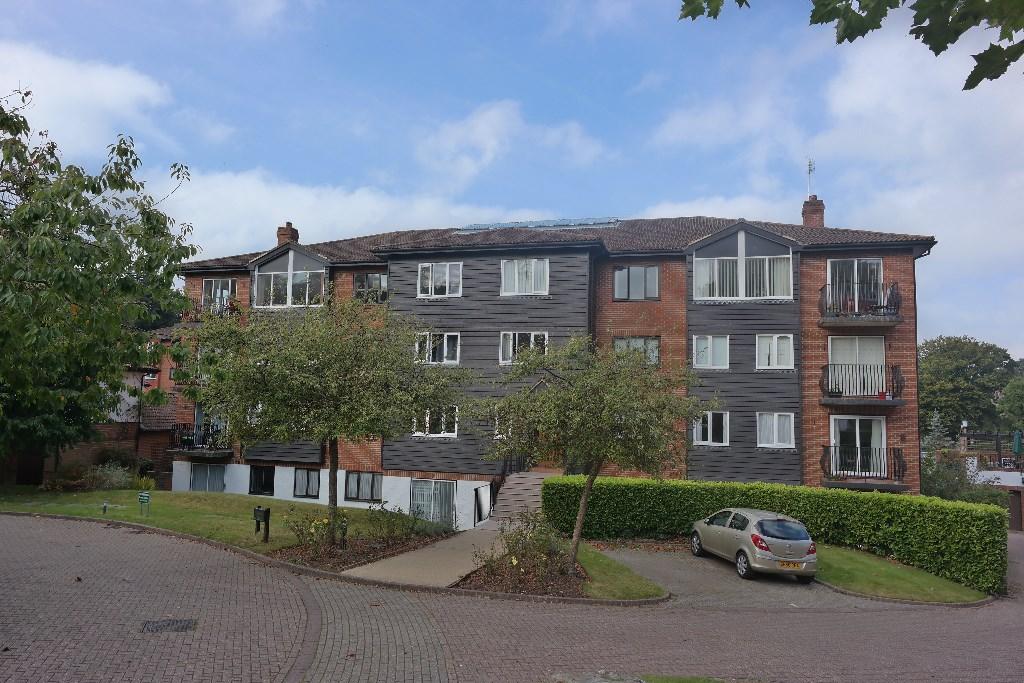 1 Bedroom Flat
